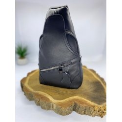 Siyah Deri Çapraz Göğüs Çantası 